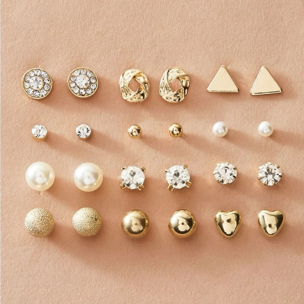 12 pairs of accessories